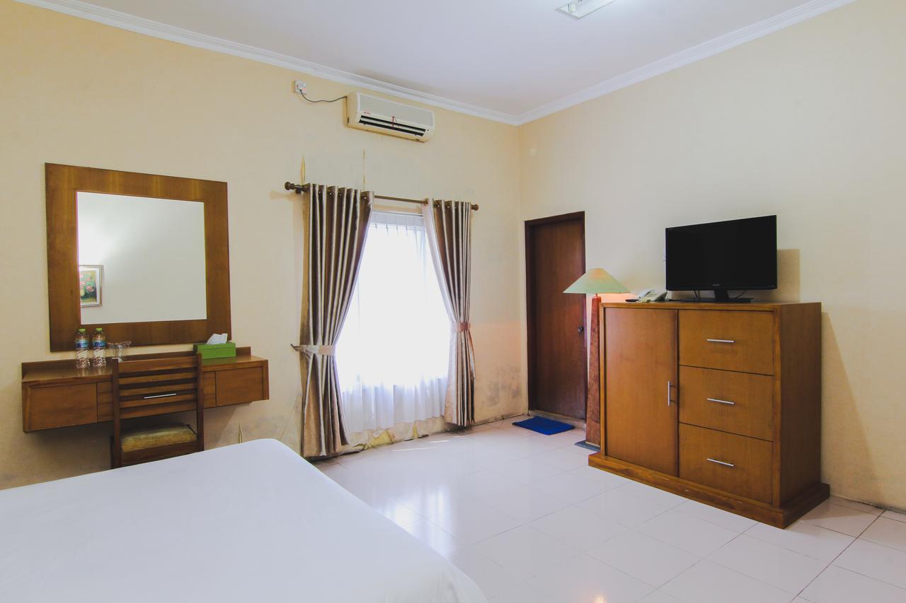 Hotel Bandara Asri Kalasan Exterior foto